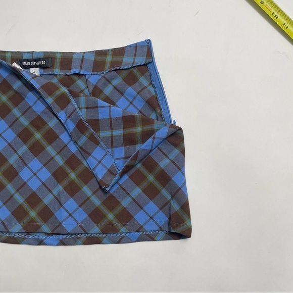 NWT URBAN OUTFITTERS plaid low rise mini skirt - Picture 4 of 7